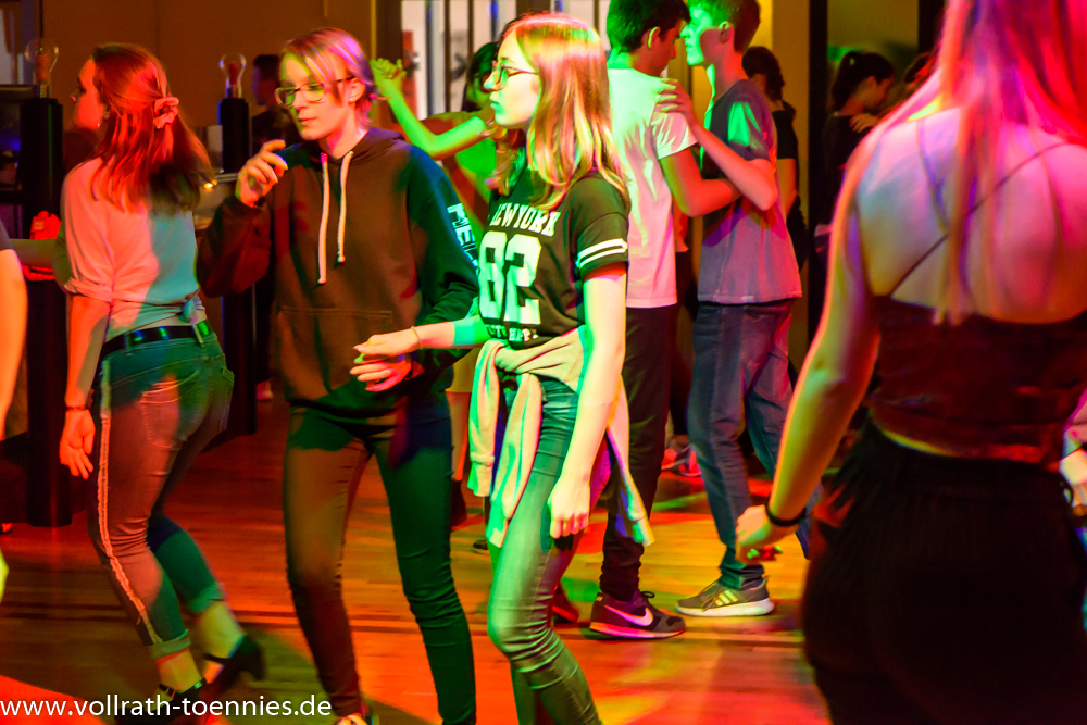 2019 11 09 Tanzparty Jugend 0045